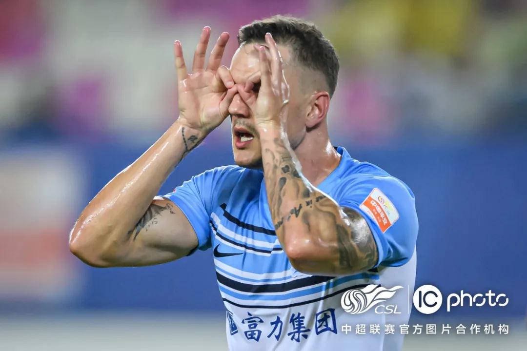 مباراةبرشلونةوإنترميلانمواجهةتاريخيةبينعمالقةالكرةالأوروبية